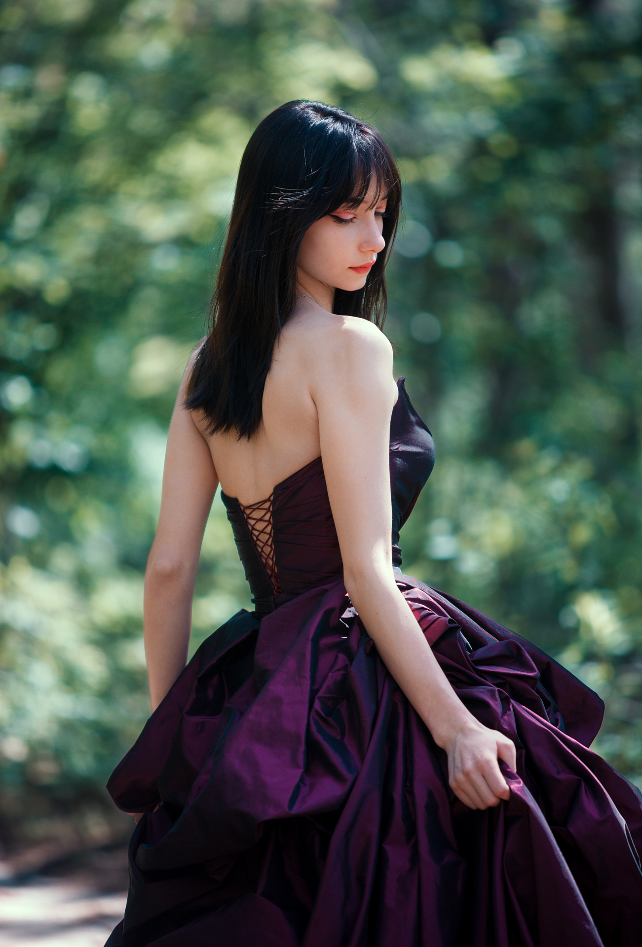 040 Elena