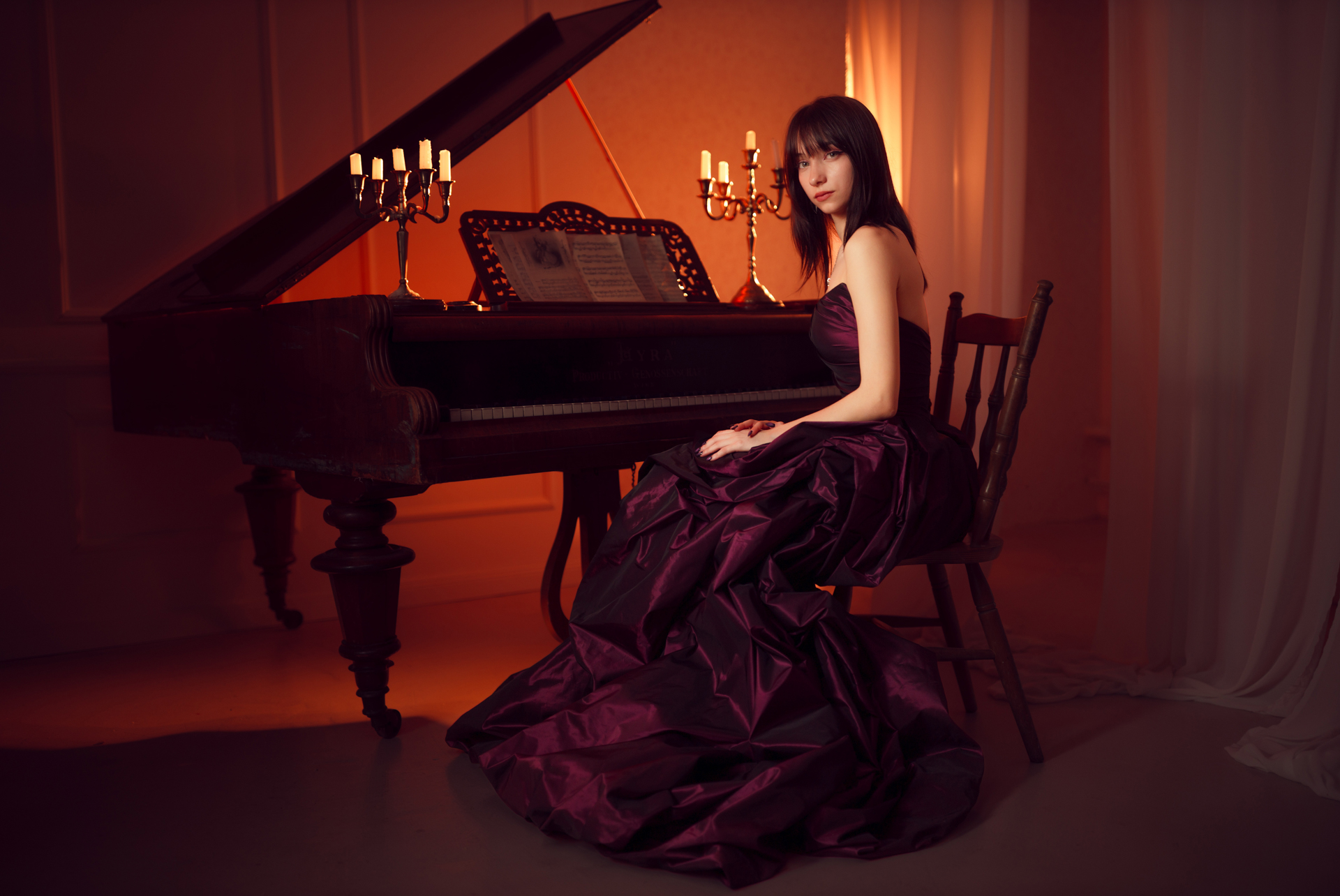 098 Elena